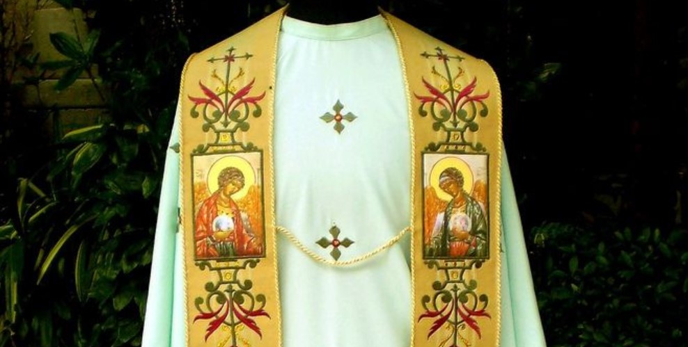 priests-vestments